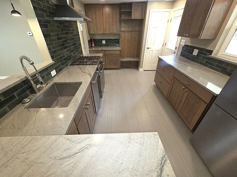 760 Josephine St — Photo 15