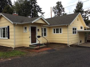 252 W Riverside Dr, Roseburg, OR 97470