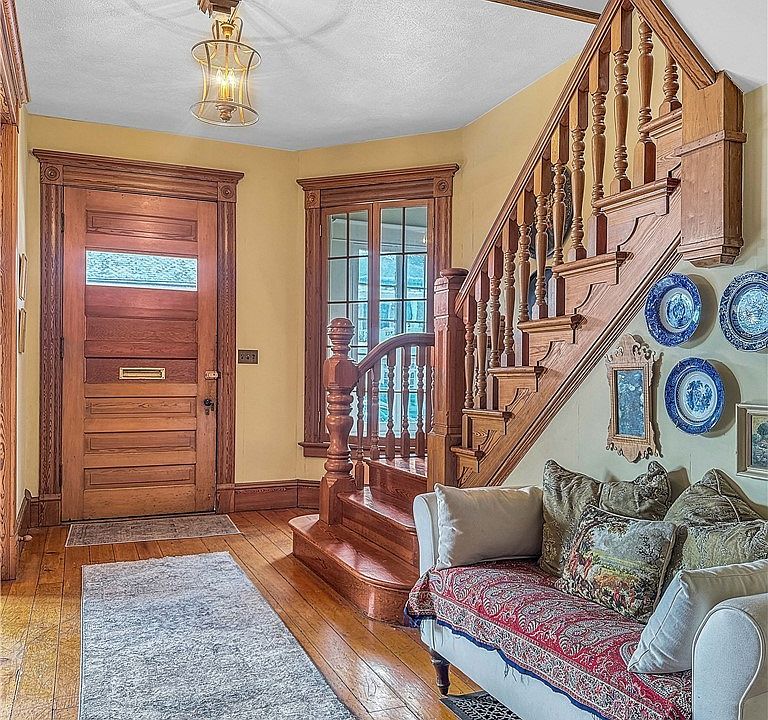 13th image of this home