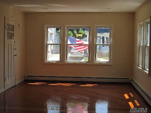2nd image of 47 Stewart St