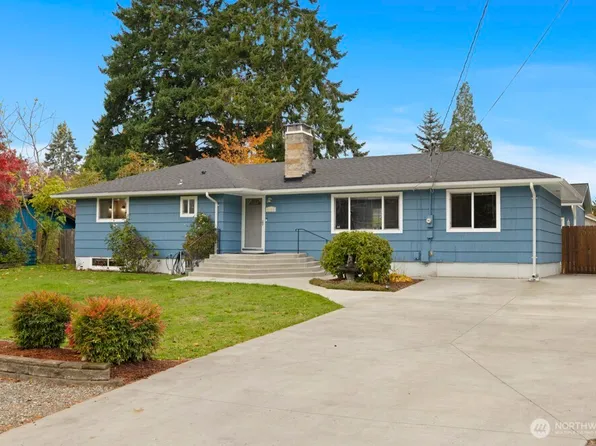 2122 Cascade Place W, University Place, WA 98466