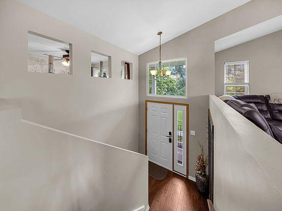 4th image of 2248 Graystone Dr Unit 2248