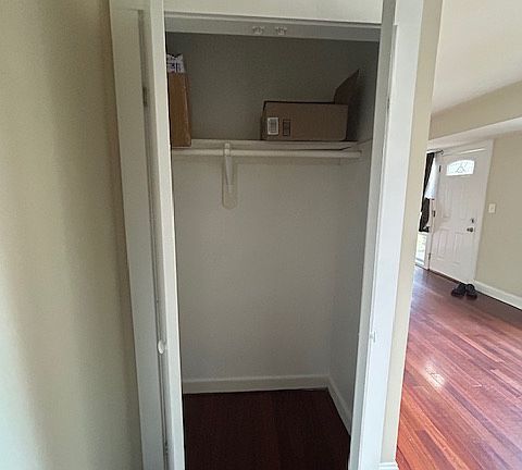 4th image of 10142 Fair Woods Dr