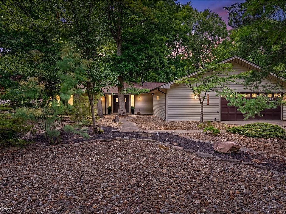 1st image of 17690 Falling Leaves Rd