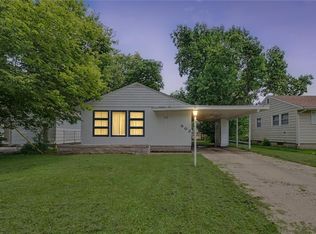 902 S Belmont Ave, Decatur, IL 62521