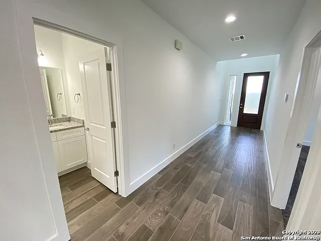 2126 Village Pkwy — Photo 7