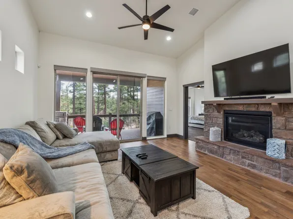 (undisclosed Address), Show Low, AZ 85901