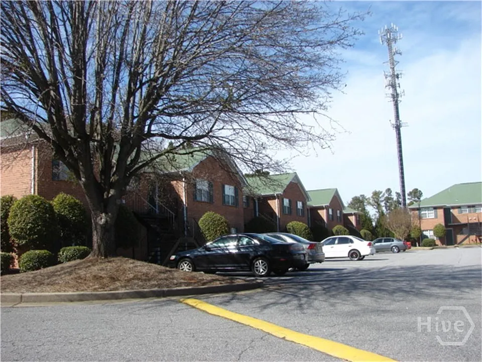2165 Milledge Ave #12