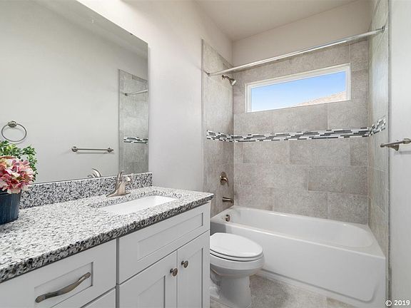 4th image of 22981 NW 5th Pl