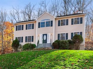 293 Drewville Rd, Carmel, NY 10512