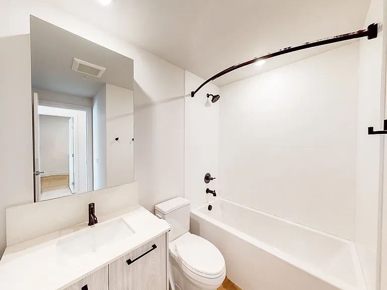 1107 Gladstone Rd NW #407 — Photo 12