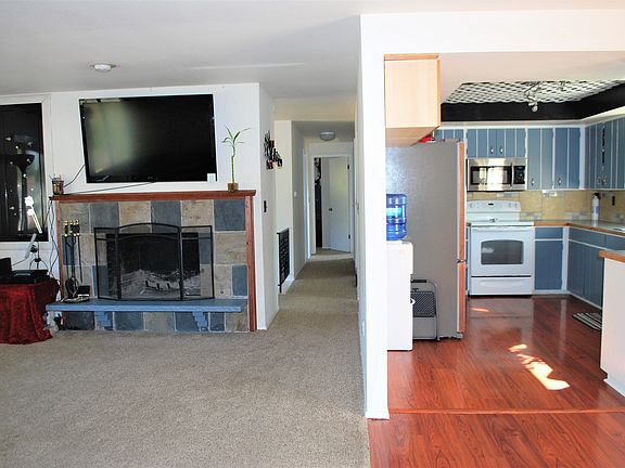 3rd image of 7024 46th Ave E