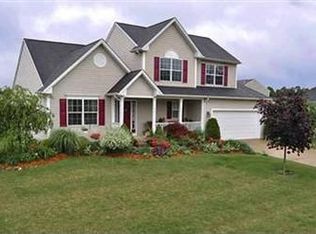 809 S Lake St, South Amherst, OH