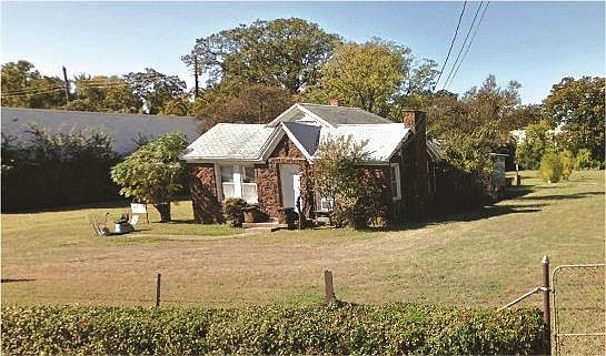 2nd image of 1307 N Belt Line Rd
