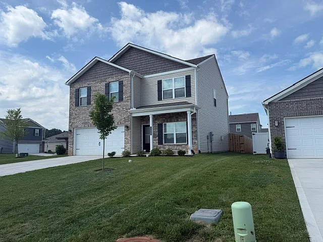 1429 Three Horses Ln — Photo 2