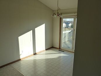 2nd image of 406 Bechtold Dr