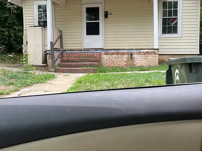 1511 Highland Ave — Photo 2