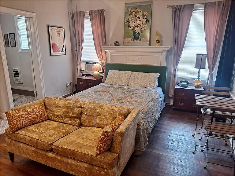 1906 San Gabriel St #1 — Photo 3