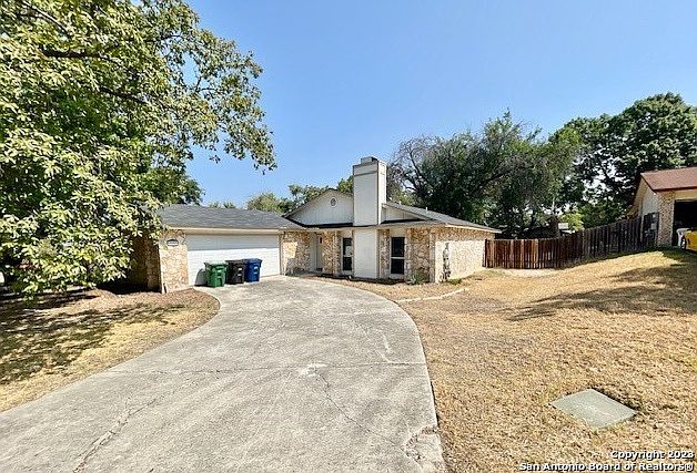 1st image of 4403 Bermuda Hill