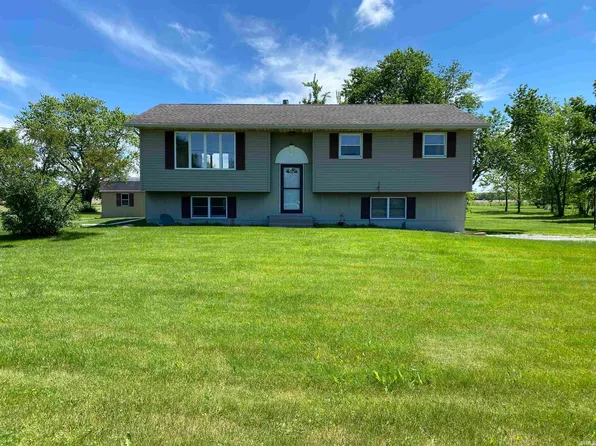 729 S 500 W, Hebron, IN 46341