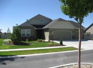 1209 S Whitewater Dr, Nampa, ID 83686