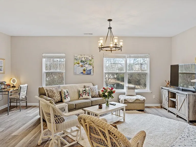 104 Linden Park Ln — Photo 28