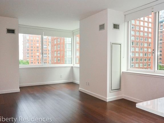 3rd image of 200 N End Ave APT 6G