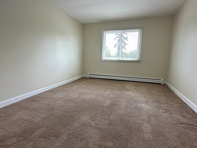 930 Westmoreland Dr — Photo 4