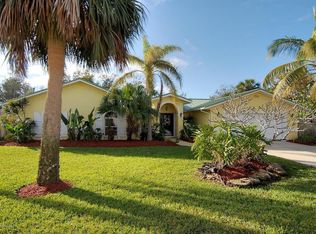 395 Beverly Ct, Melbourne Beach, FL 32951