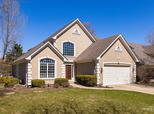 254 Hawk Hollow Dr, Bartlett, IL 60103