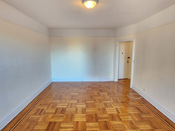 2nd image of 3900 Greystone Ave APT 32C