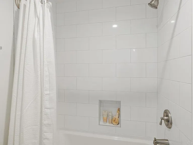 13567 Tiverton Rd — Photo 29