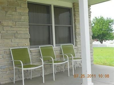 3rd image of 6435 Amanda Dr
