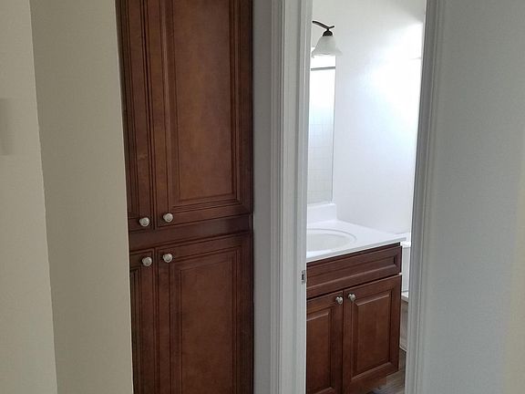 5th image of 4878 Saratoga Ave APT 105