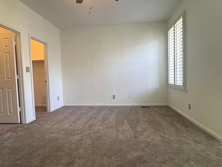 932 Westminster St NW — Photo 18
