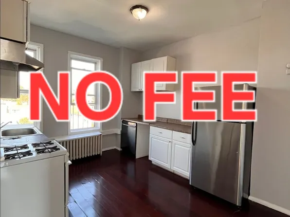 90 Lake Street image 1 of 9