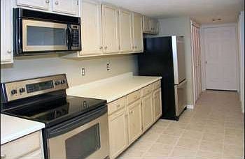 3rd image of 3125 Kennedy Dr APT 302