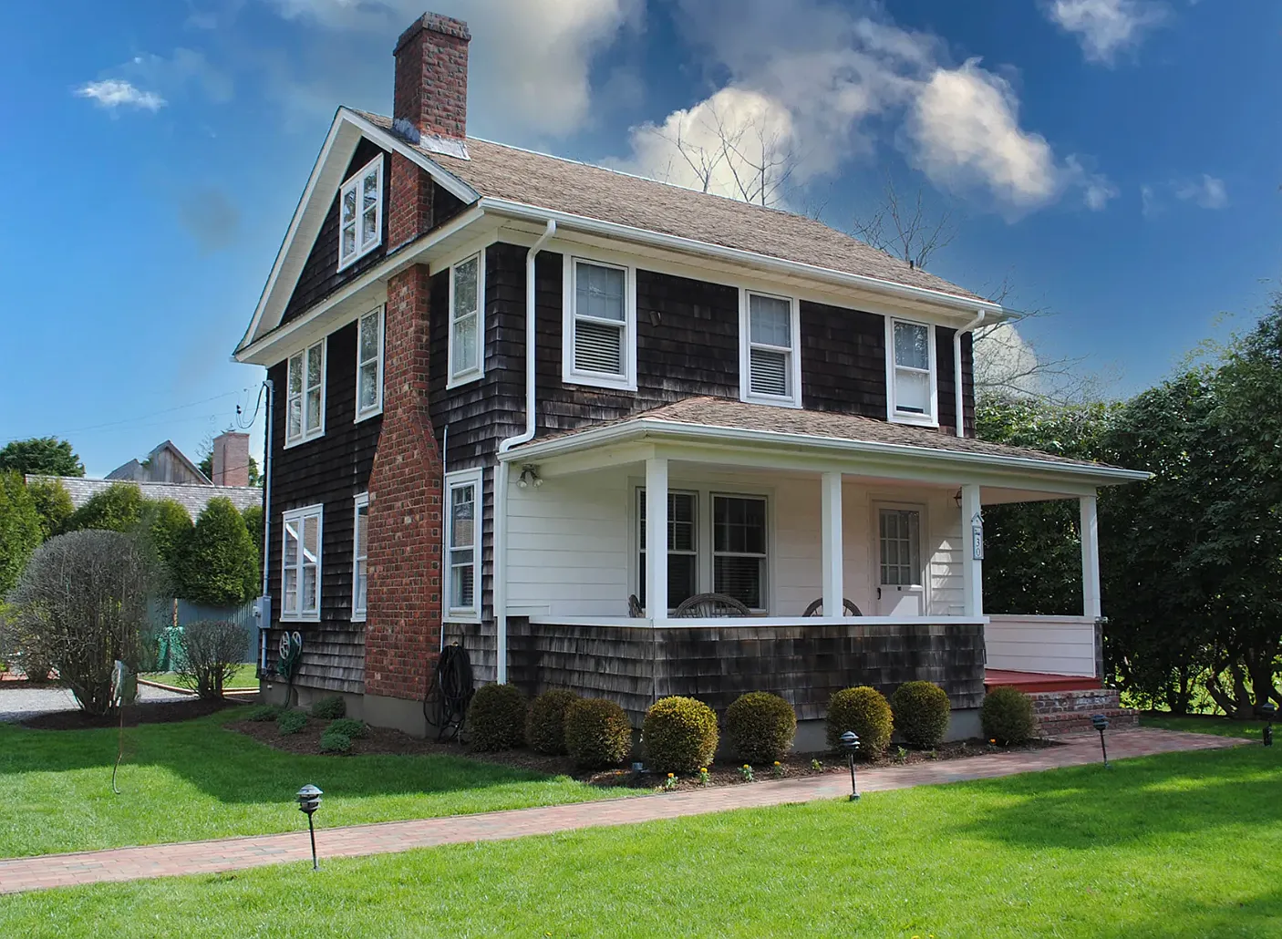 Classic home in the Village — Photo 1