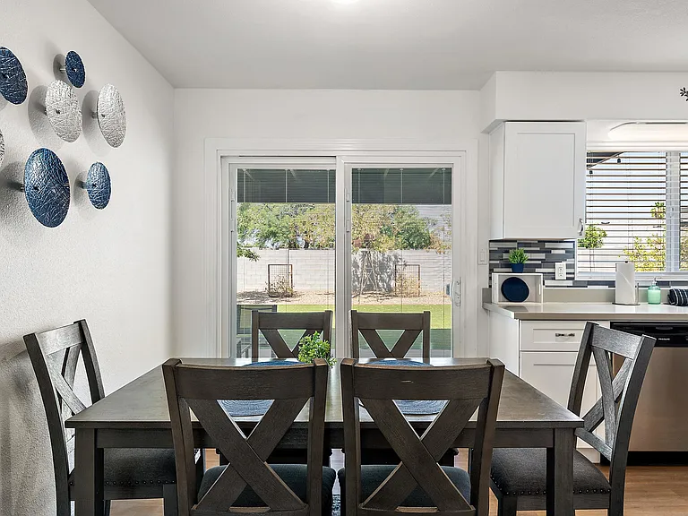 2802 N Pennington Dr — Photo 23