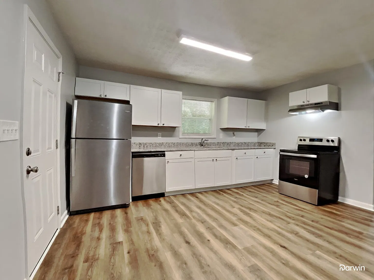 3 bed, 2.0 bath, 1512 sqft, $1,860 — Photo 2
