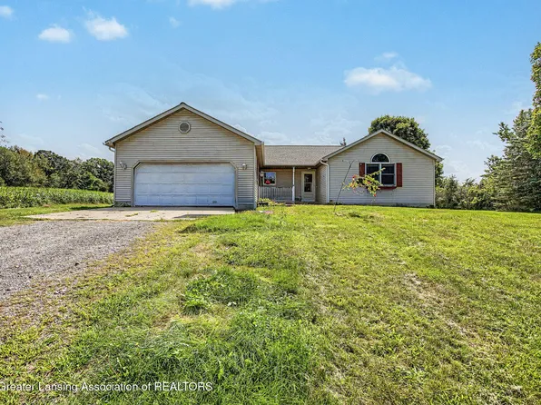 5165 Stimson Rd, Eaton Rapids, MI 48827