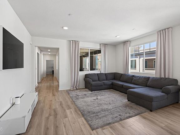 5th image of 2850 Wagon Wheel Rd #402