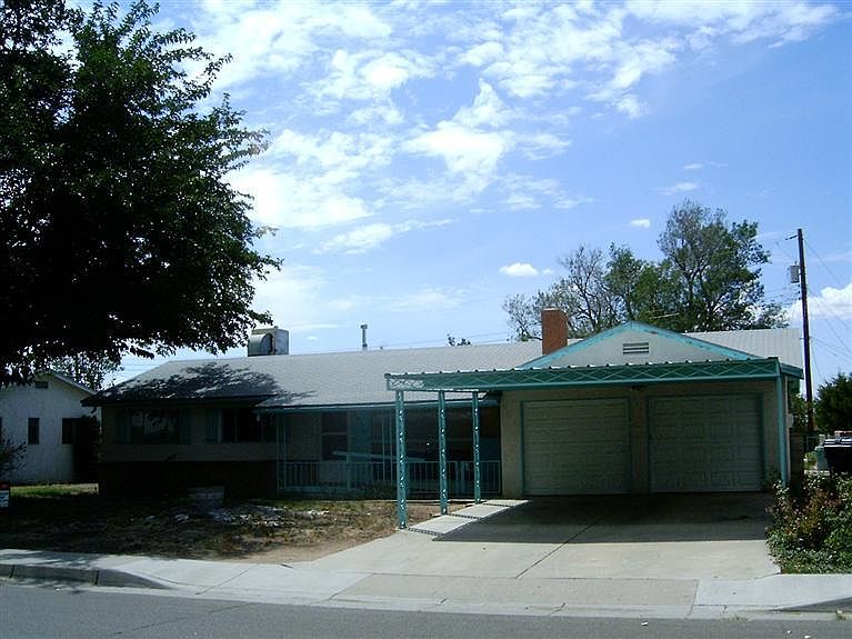 1st image of 2935 Palomas Dr NE