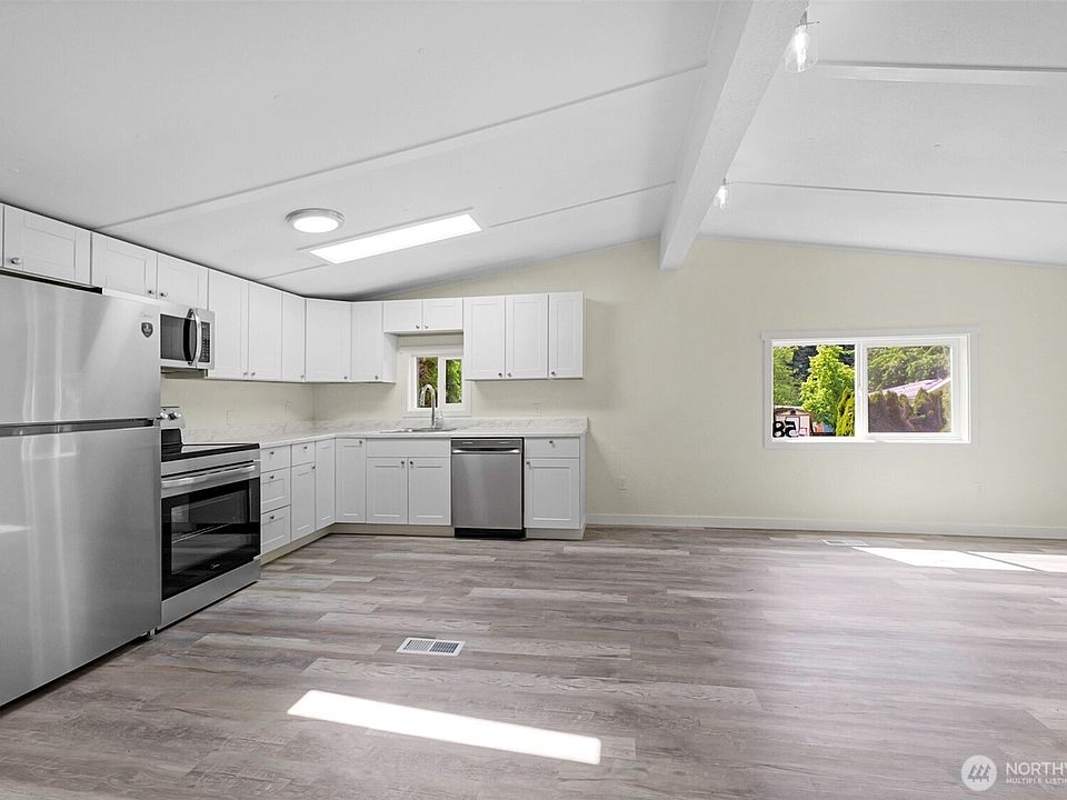 1st image of 33422 192nd Avenue SE #58