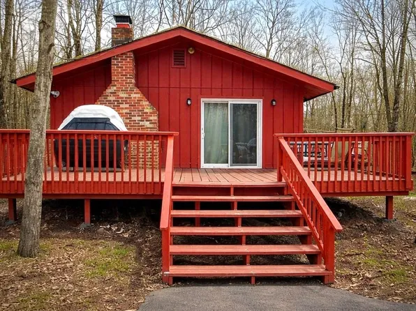 44 Big Bass Dr #B-309, Gouldsboro, PA 18424