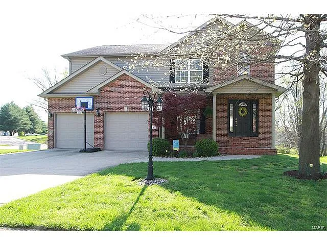 1 Ridgefield Dr photo 1