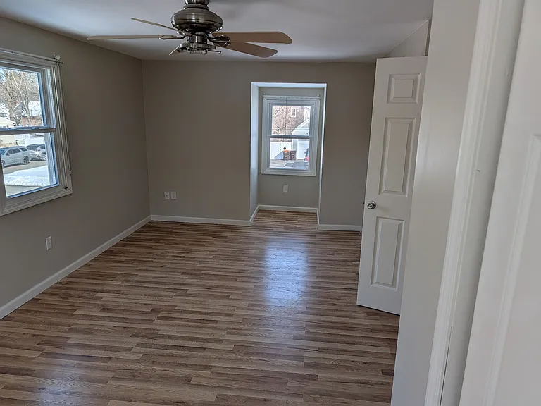 38 Stanley Pl — Photo 18