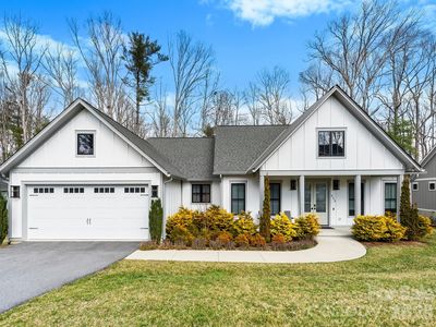 215 Lindsey Farm Dr, Flat Rock, NC, 28731