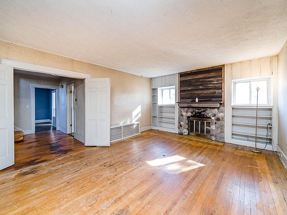 2nd image of 12 Latta St