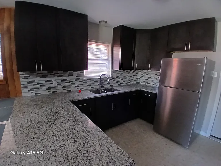 749 Burkshire Dr — Photo 3